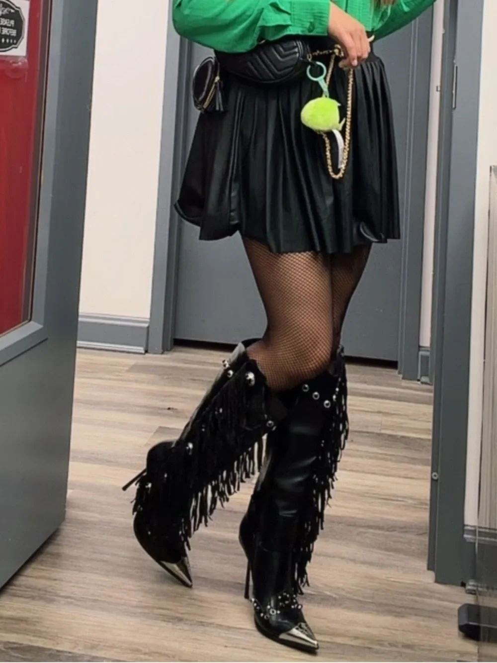 BLACK WESTERN POINTED TOE STILETTO BOOT 6